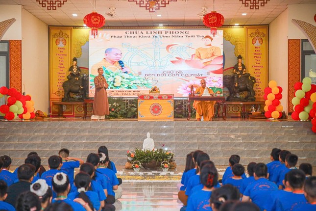 Hơn 400 bạn trẻ tham dự khóa tu mùa hè Ươm mầm tuổi trẻ tại chùa Linh Phong xã Ea Pốc - Đắk Lắk