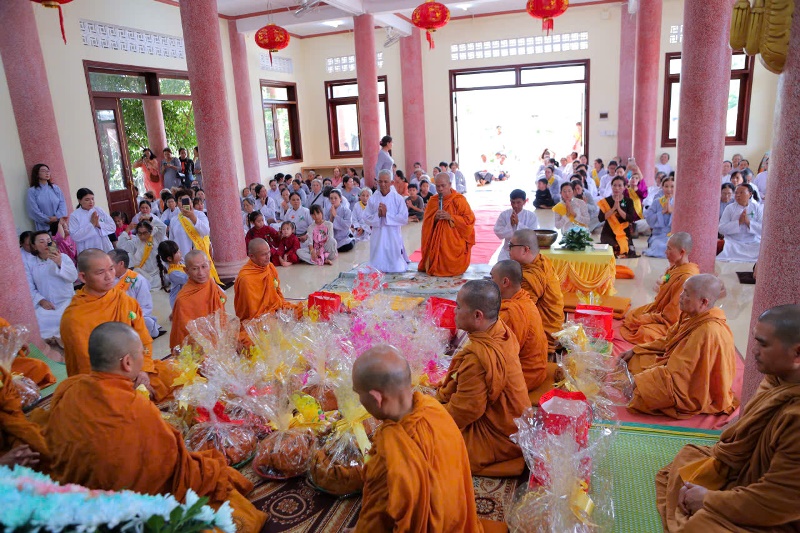 Xã Ea Nuôl: Tịnh xá Ngọc Nhơn trang nghiêm tổ chức lễ dâng Y ca sa