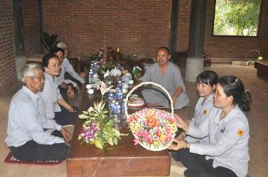 Ban Điều hành GĐPT Huyện Krông Bông thăm chúc tết Quý Đại Đức Tăng Ni các Chùa và NPĐ trong toàn huyện.