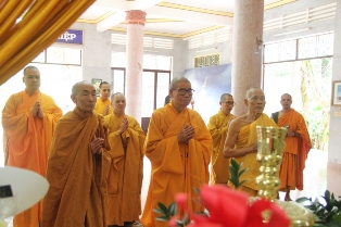 Video: Phật giáo Đắk Lắk dâng hương tưởng niệm lễ Tiểu tường cố Hòa thượng Thích Giác Thanh