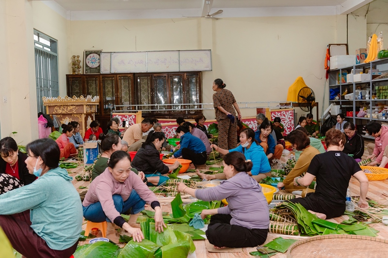 5000 đòn bánh tét gửi tặng bà con miền đông Đắk Lắk