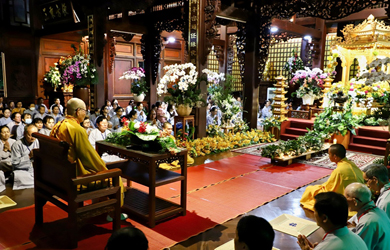 Chùa Sắc tứ Khải Đoan tổ chức đêm Quán niệm Đức Phật Thích Ca và Pháp thoại Phật Đản
