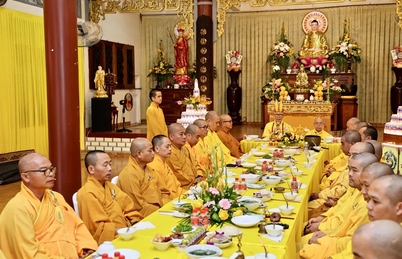 P.Tân Lập: Chùa Hoa Lâm long trọng tổ chức trai đàn Giải oan Bạt độ, Chẩn tế Cô hồn
