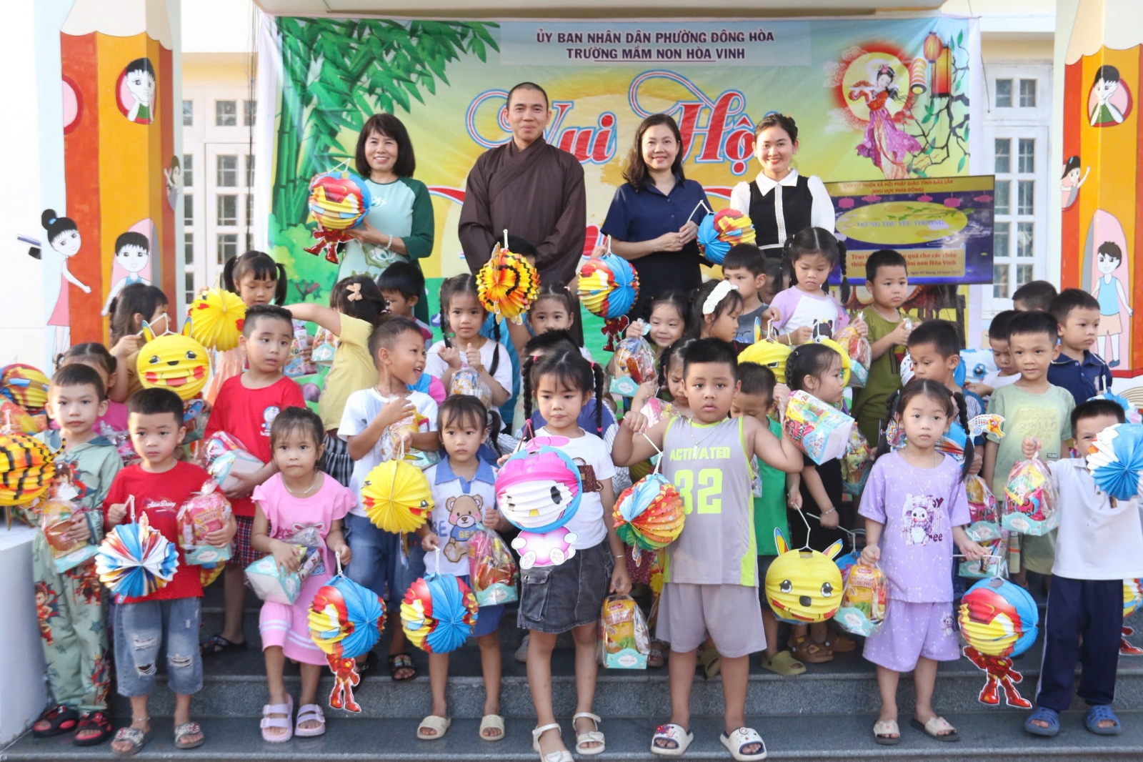 Phường Đông Hòa: Chương trình "Vui Hội Trung Thu" cùng các em thiếu nhi