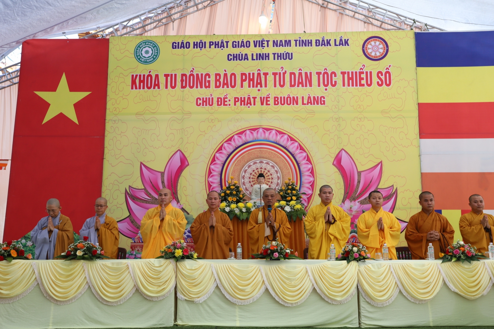 X. Sông Hinh: 500 Phật tử đồng bào tham dự khóa tu “Phật về buôn làng”