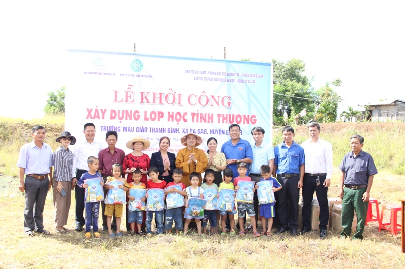 EaKar: Lễ khởi công xây dựng lớp học tình thương trường mầm non Thanh Bình