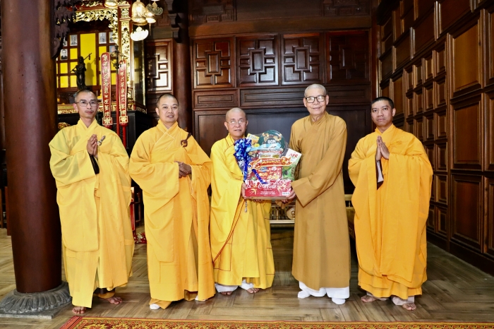 Ban Trị sự Phật giáo tỉnh Đắk Nông chúc tết Hòa thượng Trưởng Ban