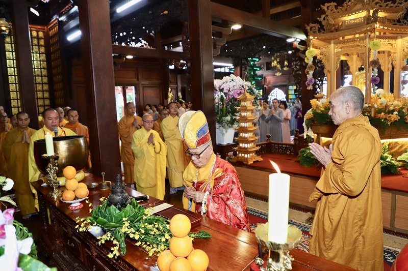 Video: Trang nghiêm Lễ Tắm Phật tại chùa Sắc tứ Khải Đoan