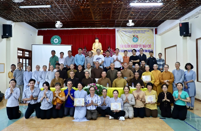 Gần 70 học viên hoàn thành khóa tập huấn nghiệp vụ báo chí do Ban TT-TT Phật giáo tỉnh Đăk Lăk tổ chức