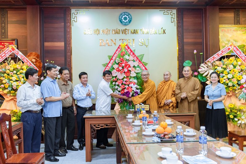 Video: Tỉnh uỷ Đắk Lắk chúc mừng Đại lễ Phật đản PL.2568