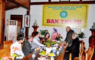 Ban Trị sự Phật giáo Krông Năng Thăm chúc tết các cơ quan trong huyện