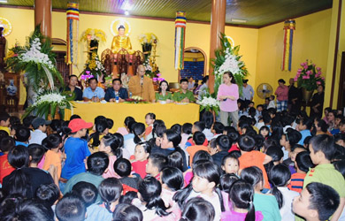 Krông Bông: Đêm Hội Trăng Rằm chùa Phước Vân huyện Krông Bông