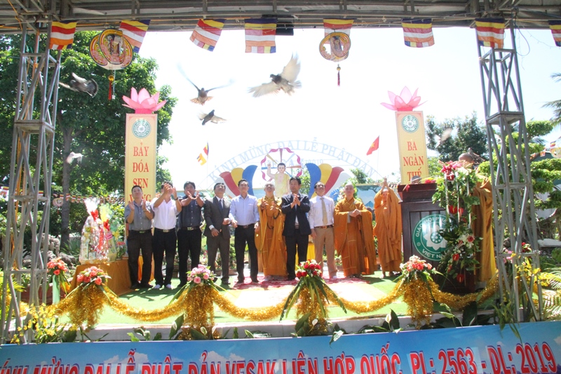 Tịnh Xá Ngọc Bửu, huyện Eakar long trọng tổ chức Lễ Phật Đản VESAK PL.2563 – DL.2019