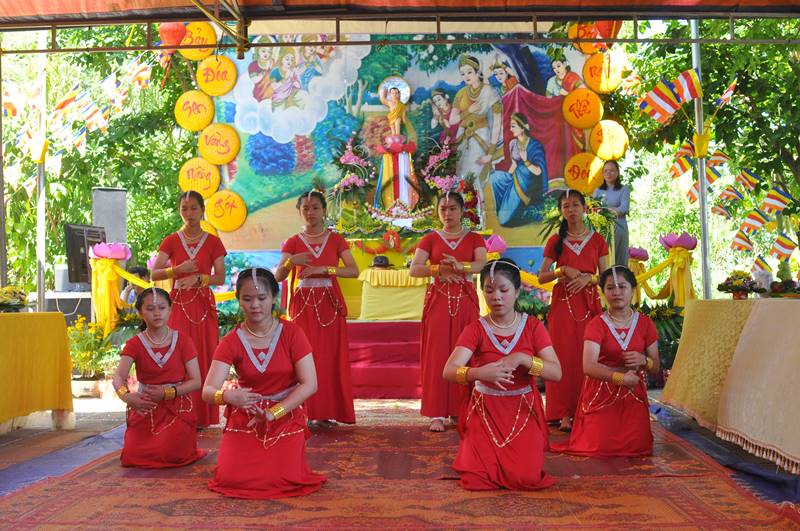 NPĐ Phước Bảo, Xã YangReh  tổ chức Đại lễ Phật đản PL.2563