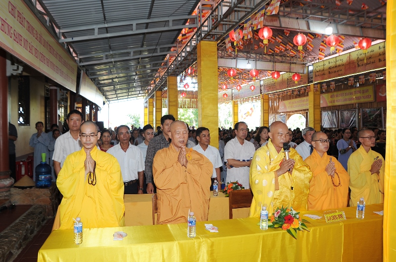GHPGVN huyện Lăk trang nghiêm tổ chức lễ Phật đản PL.2563 – Dl.2019