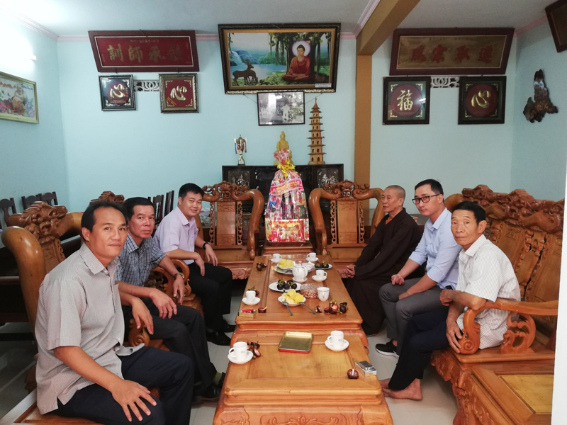 Phòng an ninh đối nội tỉnh Đắk Lắk thăm GHPGVN huyện Krông Ana nhân ngày Phật Đản 