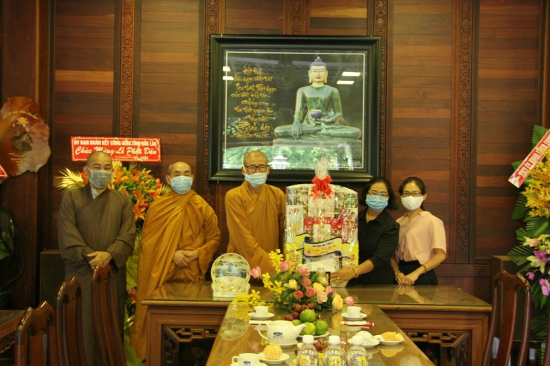 Ban Dân Vận Tỉnh, Công an TP. Buôn Ma Thuột và Tôn giáo bạn chúc mừng Phật đản PL 2565