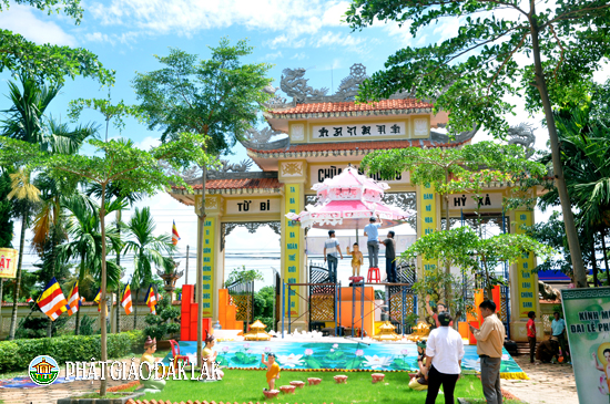 Huyện Krông Năng trong không khí đón mừng đại lễ Phật đản